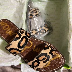 ✨BRAND NEW✨ Sam Edelman Gala New Nude Leopard Brahma Hair sandal
